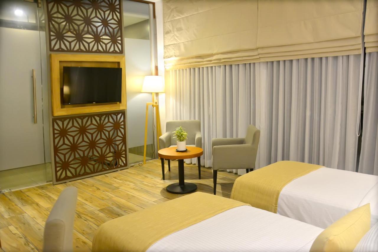 Belmont Boutique Hotel - Free Airport Shuttle Service Negombo Exterior foto