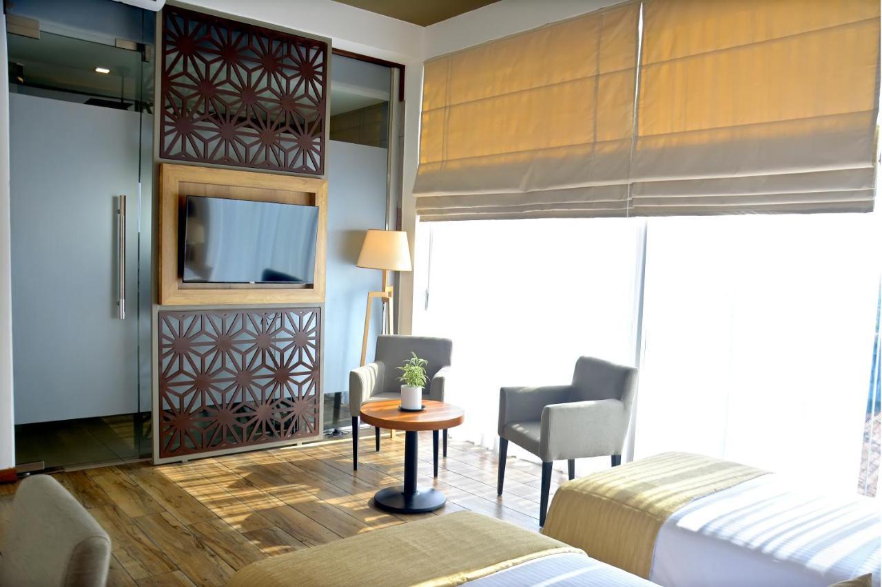 Belmont Boutique Hotel - Free Airport Shuttle Service Negombo Habitación foto